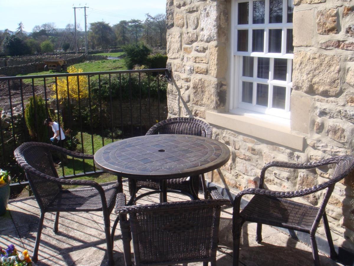 Bolton Arms Hotel Redmire Eksteriør billede