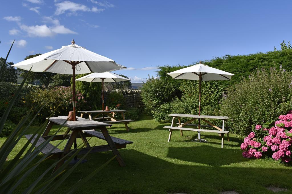 Bolton Arms Hotel Redmire Eksteriør billede