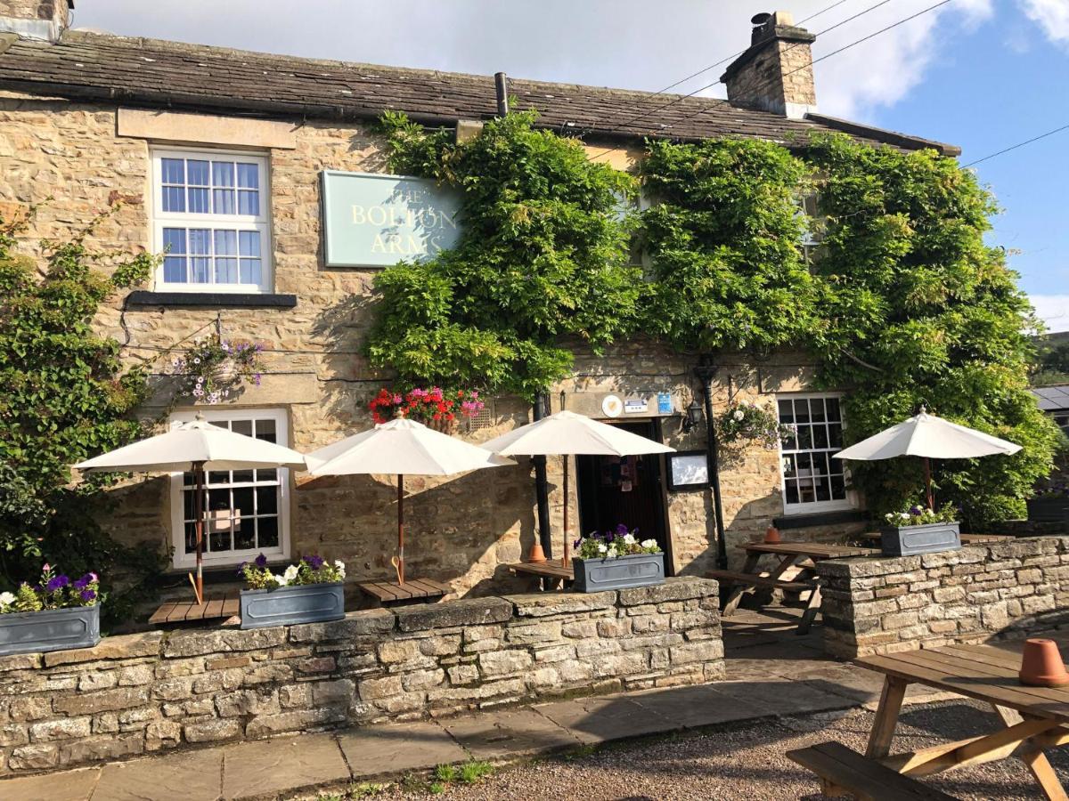 Bolton Arms Hotel Redmire Eksteriør billede